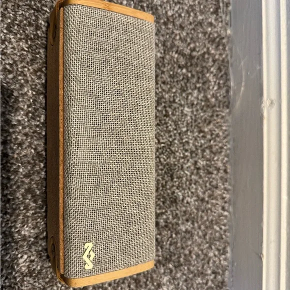 Bluetooth Speaker with upcycled materials, by House of Marley - Picture 2 of 6